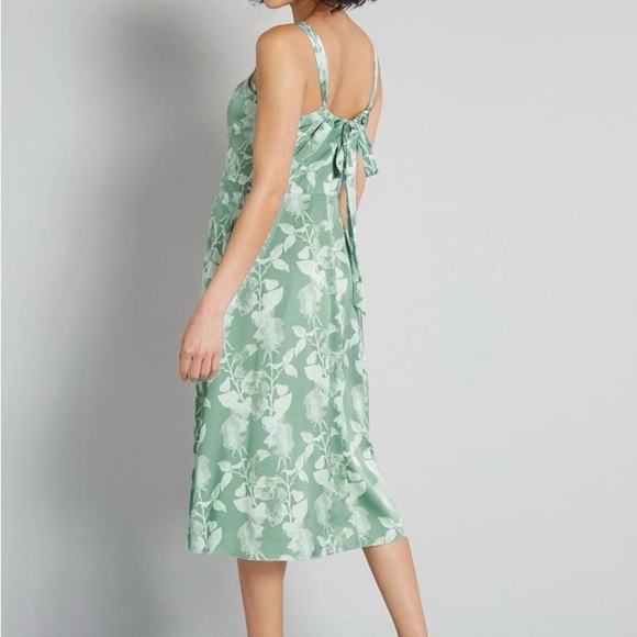 NWT Modcloth Hutch Strap Fit & Flare Green Foral Dress with Pocket 2 - Picture 2 of 3